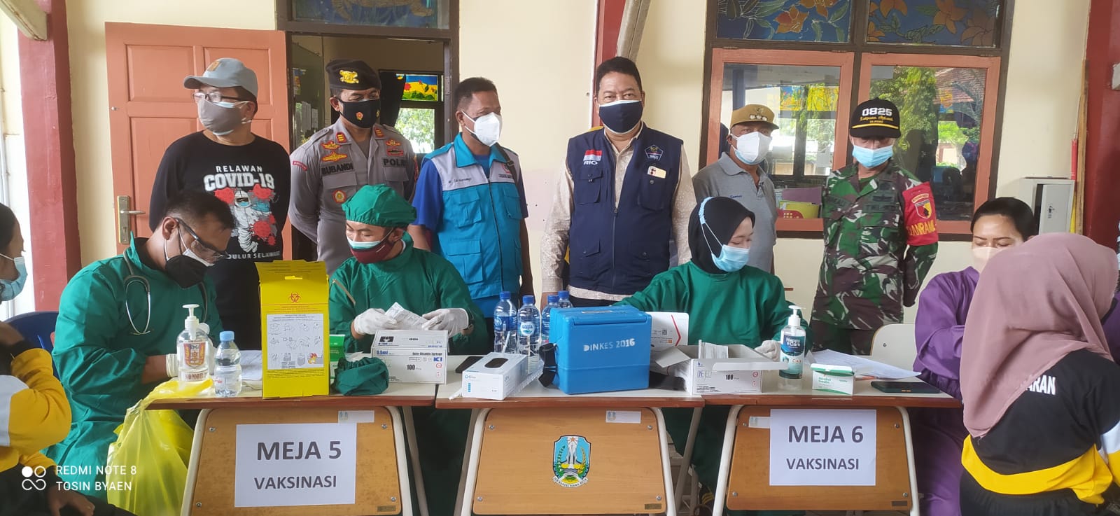 Keberadaan relawan kesehatan yang direkrut Pemkab Banyuwangi untuk membantu penanganan Covid-19 langsung terasa sangat membantu kerja tenaga kesehatan, terutama dalam percepatan vaksinasi.