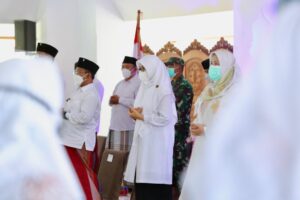 Peringati HSN, Bupati Ipuk: Kerja Bersama Wujudkan “Lima Hebat” Santri