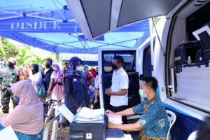 “Camping Embun” di Hutan, Pemkab Banyuwangi Jemput Bola Adminduk dan Siapkan Infrastruktur