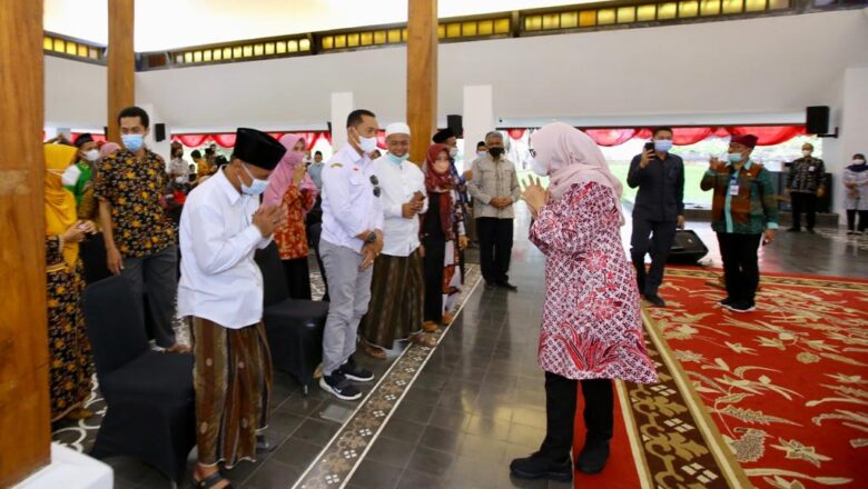 Banyuwangi Salurkan Dana Hibah Rp27 Miliar, Bupati Ipuk Tegaskan Tidak Boleh Ada Potongan Sama Sekali