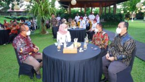 Bupati dan Ketua DPRD Mamuju Tengah Boyong Jajarannya Belajar Pelayanan Publik Banyuwangi