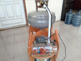 Merdeka Belajar, 5 Siswi SMP di Banyuwangi Ini Ciptakan Wastafel Sensor dari Bahan Daur Ulang
