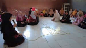 Ngantor di Desa Ramah Perempuan dan Anak, Bupati Ipuk Gelontor Program untuk Perempuan