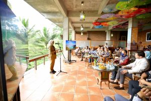 Ijen Geopark Resmi Menjadi Anggota Unesco Global Geopark, Unggulkan Tiga Komponen Situs Budaya, Geologi, dan Biologi