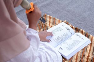 Mocoan Lontar Yusup Banyuwangi, Tradisi Pembacaan Syair Sufistik Bernaskah Pegon
