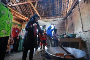 Produksi Gula Aren Organik Desa Kluncing Banyuwangi, Petani Raup Rp 90 Juta per Bulan