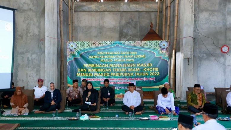 Banyuwangi Salurkan Uang Kehormatan Imam Masjid Tahun 2023