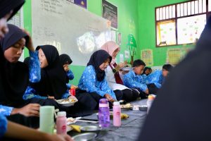 Jaga Tumbuh Kembang Anak, Bupati Ipuk Kampanyekan Budaya Sarapan Sehat Sejak Usia Dini