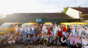 Berkat Angkutan Pelajar Gratis, Banyuwangi Raih Dua Penghargaan Dari Kementerian Perhubungan