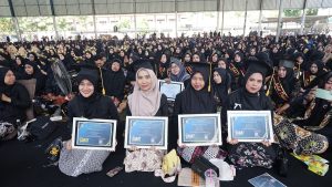 Ribuan Orang Tua di Banyuwangi Lulus Sekolah Parenting “Sobat”