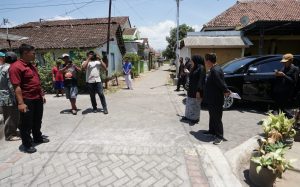 Kembali Ngantor di Desa, Bupati Ipuk Tinjau Infrastruktur dan UMKM