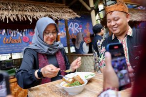 Ayam Pedas, Kuah Bersantan Menggugah Selera