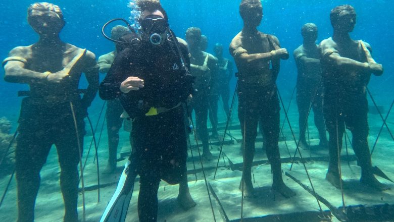 Ada Majapahit Warior’s di Bangsring Underwater Banyuwangi