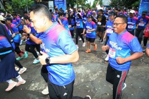 596 Peserta Meriahkan FIKKIA Run Banyuwangi, Edukasi Pola Hidup Sehat dan Promosi Kampus