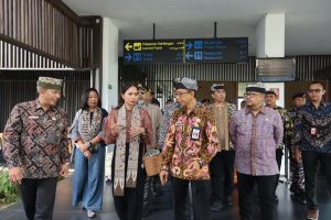 Wamenpar Tinjau Kesiapan Libur Nataru di Banyuwangi