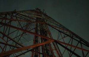 Petugas Damkar Banyuwangi Gagalkan Percobaan Bunuh Diri di Tower 40 Meter