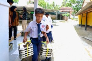 Program Makan Bergizi Gratis di Banyuwangi Kini Menjangkau 28 Sekolah