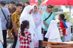 Bawa Tas Belanja di Pasar Takjil Ramadan 2025, Bupati Ipuk Kampanye Kurangi Sampah Plastik