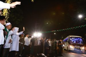752 Calon Jemaah Haji Diberangkatkan, Bupati Ipuk Titip Doa untuk Banyuwangi
