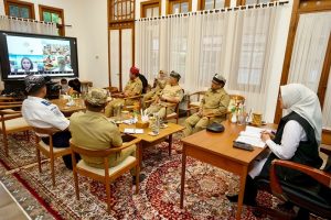 Rapat Bersama Bupati Ipuk, Kemenparekraf Dorong Konektivitas Banyuwangi–Bali
