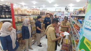 Tim Gabungan Tarik Produk Mengandung Babi Bersertifikat Halal di Banyuwangi
