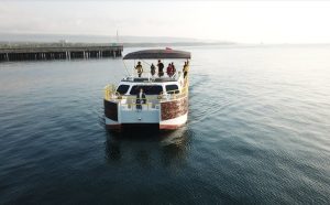 Menjelajah Laut Banyuwangi dengan Kapal Listrik Mewah, Tarif Mulai Rp 79 Ribu