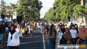 Ribuan Warga dan Wisatawan Padati CFD Banyuwangi, jadi Tempat Favorit Olahraga dan Kuliner Keluarga