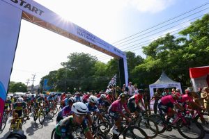 Laga Terakhir Kejurnas Balap Sepeda 2025 Banyuwangi, Para Pembalap Adu Cepat di Jalur Neraka Ijen