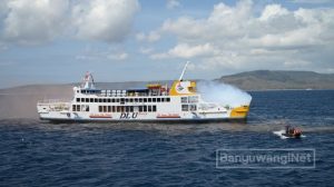 Simulasi Kebakaran Kapal di Selat Bali, Uji Kesiapan Keselamatan Penyeberangan Jelang Harhubnas 2025