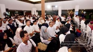 Mensos Kumpulkan Kades Hingga Camat Banyuwangi Sukseskan Digitalisasi Bansos
