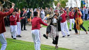 Siswa Sekolah Rakyat Banyuwangi Meriahkan Harjaba ke-254 lewat Fragmen Puputan Bayu