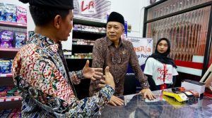 Menkop Ferry Juliantono Resmikan Koperasi Desa Merah Putih Tukang Kayu di Banyuwangi