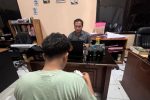 Pura-pura Jadi Sales, Pria di Banyuwangi Curi HP Penjaga Konter