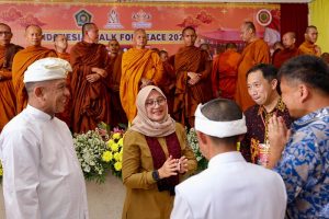 56 Biksu Thudong Tiba di Banyuwangi, Bawa Pesan Perdamaian Menuju Borobudur