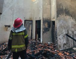 Rumah di Wongsorejo Banyuwangi Terbakar, Diduga Dipicu Korsleting Baterai Motor Listrik