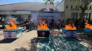 Bea Cukai Banyuwangi Musnahkan Rokok dan Miras Ilegal Senilai Rp1,25 Miliar