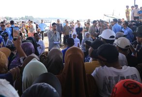 Temui Nelayan Muncar, Wapres Gibran Siap Tindak Lanjuti Izin Kapal hingga Revitalisasi Pelabuhan