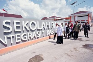Khofifah Undang Siswi Sekolah Rakyat Banyuwangi Tampil di Grahadi