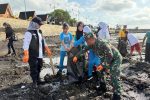 Ribuan Warga Bersihkan Pesisir KNMP Banyuwangi, Dukung Gerakan Indonesia ASRI