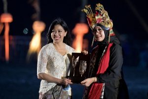 Gandrung Sewu 2026 Cetak Sejarah, Pertama Kali Digelar Malam Hari dengan Drone Fireworks