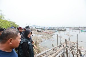 Pembersihan Capai 90 Persen, 15 Ton Sampah Diangkut dari Sungai Kalimati Banyuwangi