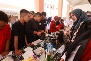 Bupati Ipuk Bangga Lihat Perkembangan Siswa Sekolah Rakyat Banyuwangi, Kini Lebih Percaya Diri