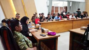 Bupati Ipuk Temui Sopir Truk, Ini Kesepakatan Atasi Macet Pelabuhan Ketapang